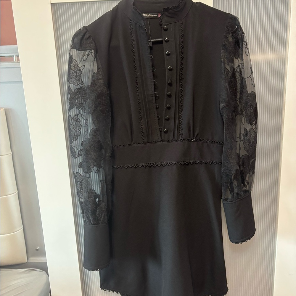 Elegant Black Lace Sleeve Women's dress custom